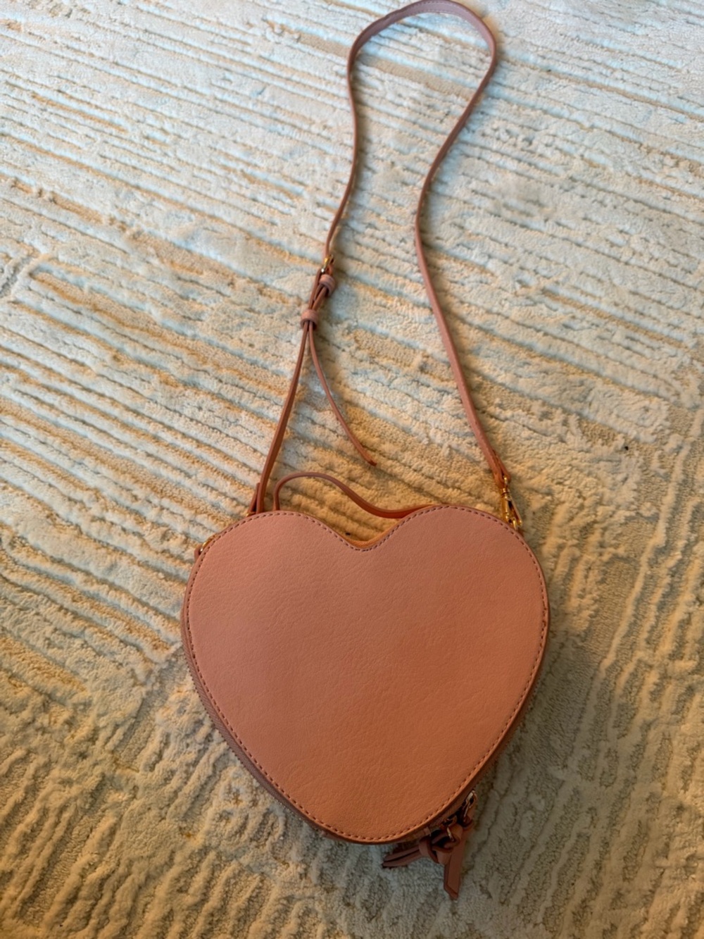LC Lauren Conrad Pink Heart Crossbody Bag Small Faux Leather Valentines Purse